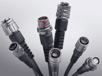 Industrial circular connector cable assemblies with multi-pin contacts and threaded locking mechanisms